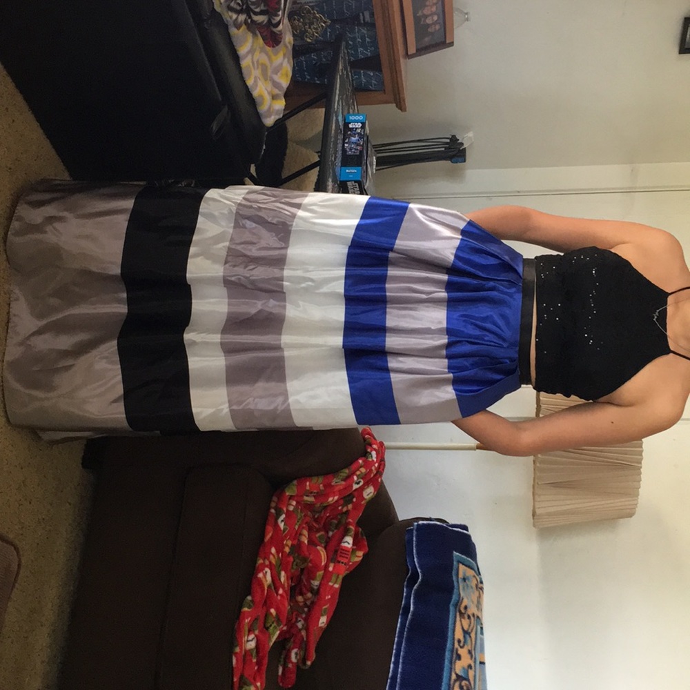 PROM DRESS